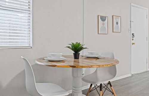 Cozy Modern Oasis near UT - Photo 18