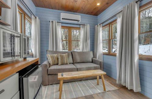 Modern Tiny Home Wraparound Deck - Foto 8