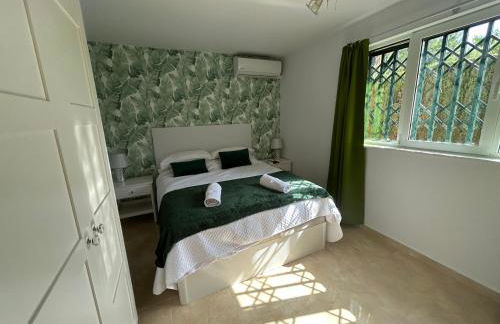 Villa Oregano Oasis Stunning Villa with own heated pool - Foto 34