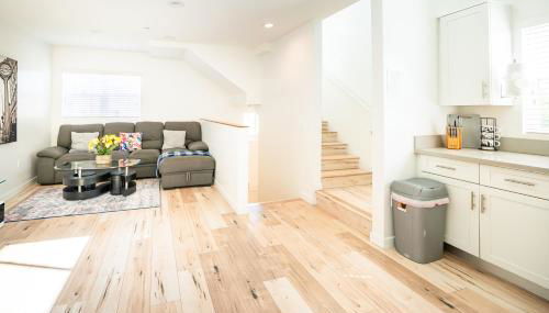 Unique 3-Level Loft with One bedroom & Two Full Bathroom - Foto 5