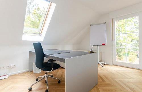 Idyllisches, neu renoviertes Haus mit Steg am See - Photo 8