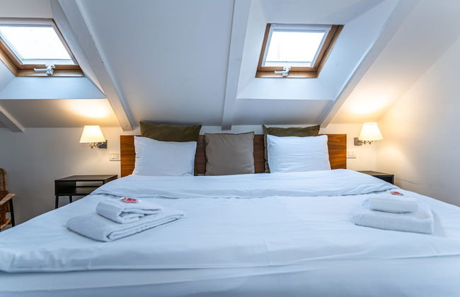 Charles Apartments in Old Town Prague - Photo 4