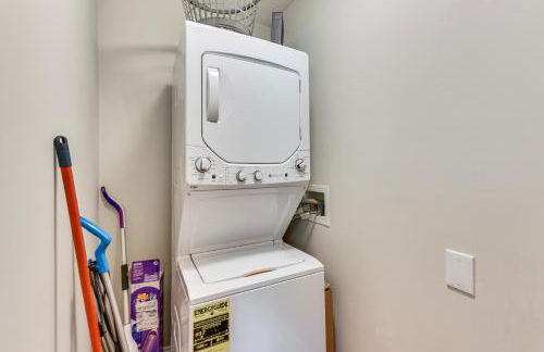 Lakeside Cedar Pines Bungalow 5 Mi to Main St! - Foto 17