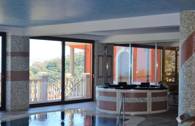 Divine Holiday Home in Giosa Marea with Sauna & Hot Tub - Foto 56