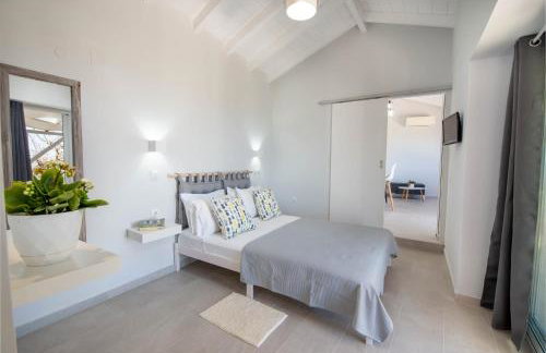 Paxos Couple House By Konnect - Photo 6