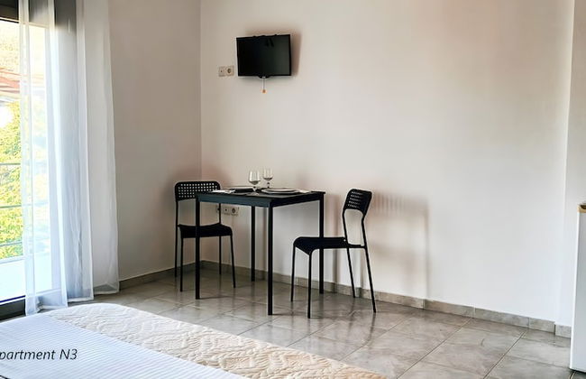 A & A Apartments 2 - Photo 5