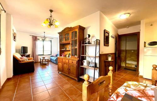 Apartamentos Axarquia , Frigiliana, terraza privada con vistas a la montaña rio y al mar - Photo 37