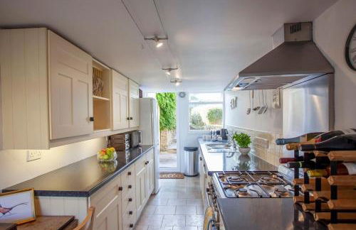 Charming Country House Nr Bath - Photo 58