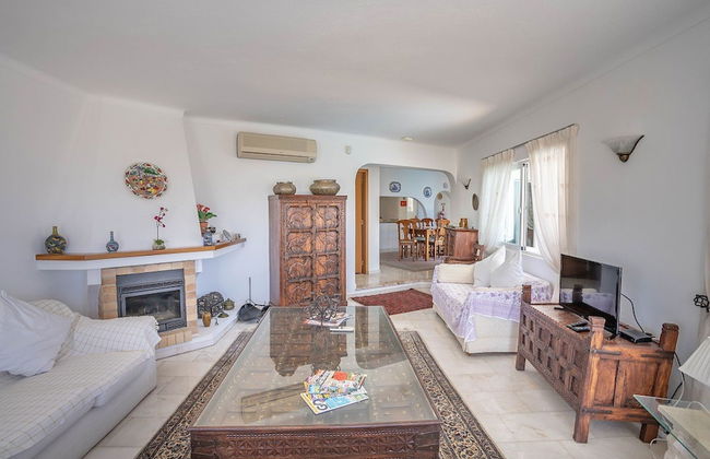 Silver Beautiful 4 Bedroom Vila Just Steps TO TH - Foto 7