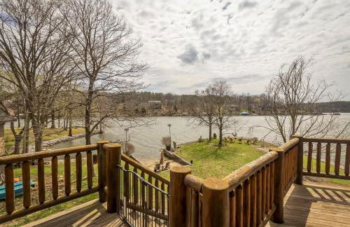 Luxury Log Cabin w Beach & Dock Sleeps 12 - Photo 38