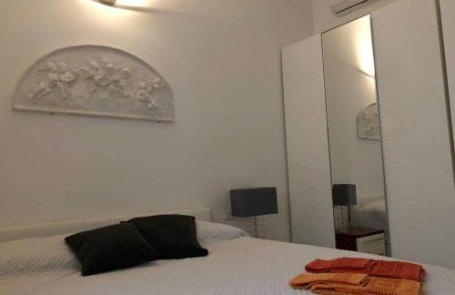 Casa Alberto da Giussano, elegante bilocale in centro con balcone sul parco - Foto 20