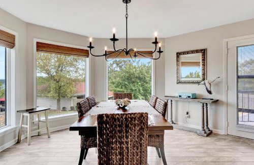 Pool and Dock Access Lakefront Hot Springs Condo! - Foto 12