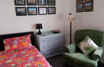 Edinburgh TWO BEDROOM apartment with free side street parking 24 hours - Foto 14