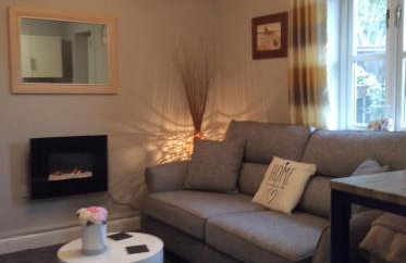 Lesbury Lodge - (a 'bijou residence') with hot tub - Foto 6