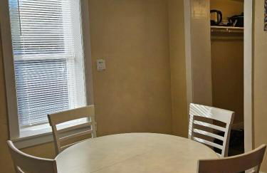 Monthly Rental - Fully Furnished - Includes all Utilities & Linens! - Foto 2