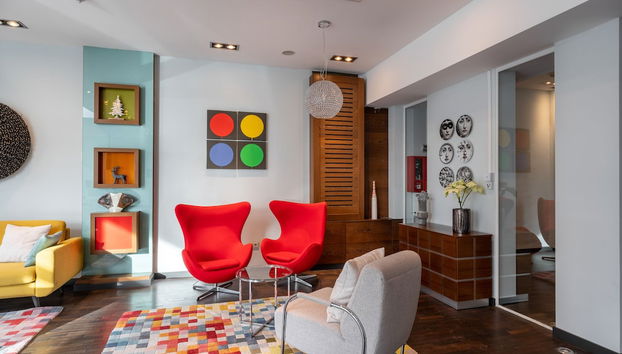 Coin salon dans le hall