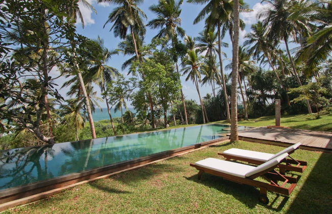 Sustainably Designed Villa Overlooking Indian Ocean - Photo 2