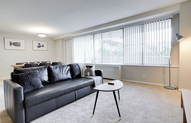 Bright Comfort in DC Apts - Foto 70