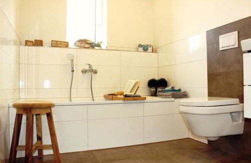 FerienHAUS Marta am Diemelsee im Sauerland mit eigener Sauna, Garten, Terrasse, Balkon und Blick auf den See - Foto 31