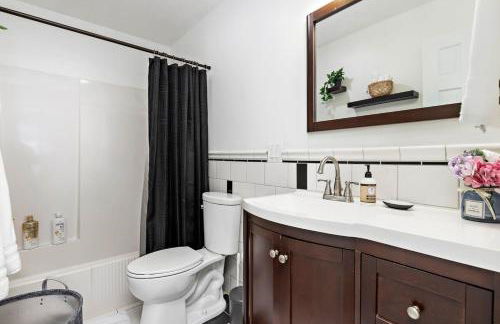 Hillside vacation next to Overland Park Kansas nature trail grill and fun - Foto 16