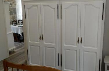 Old school apartment - Photo 19