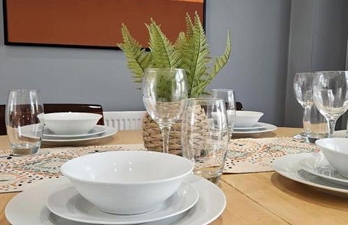 BSE Homes & Properties Ltd 4-Bedroom Home, Harlow , with Parking sleeps 6 - Foto 25