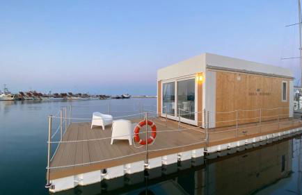 AQUA RESORT GIULIANOVA - Houseboat Experience - Photo 12
