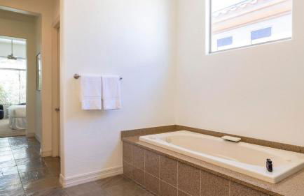 Scottsdale Desert Oasis w Pool Putting Green Outdoor Lounge Sandflower by AvantStay - Foto 39