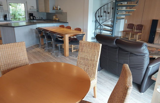 Holiday Home in Schwarzhausen Near Forest - Photo 11