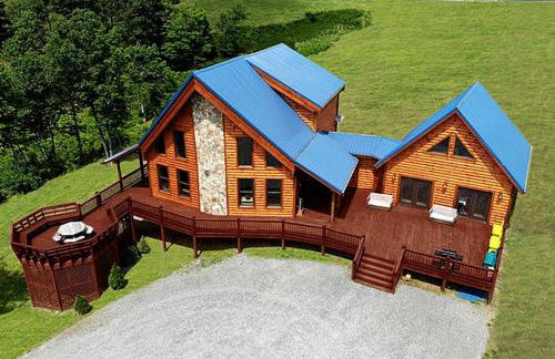 Gorgeous Log Cabin Rental near the Blue Ridge Mountains in Dobson, North Carolina - Foto 1