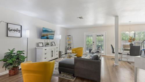 Modern Rental Near Medical Center, Six Flags, UTSA, La Cantera, Lackland AFB - Foto 4