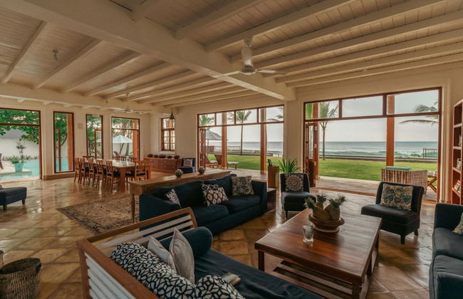 Family Beach Villa Located On An Incredible Beach - Photo 12