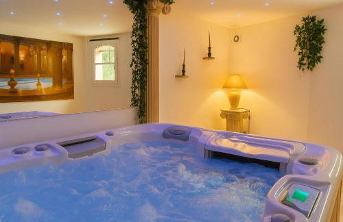 Villa Ohna - Gîte Romantique avec Spa Privé - Foto 3