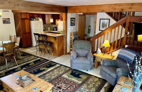 Shady Pines- Cozy Mountain Retreat - Foto 4