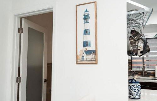 Luxury Retreat 3B ,2Ba POOL , Coral Gables Center - Photo 12