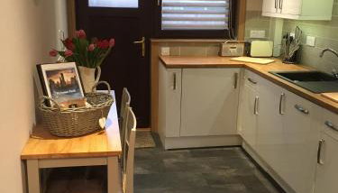 Kennedy Terrace; Modern 2 bedroom house, central - Foto 3