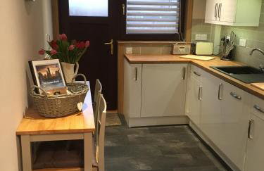 Kennedy Terrace; Modern 2 bedroom house, central - Foto 3