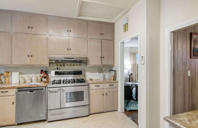 Sun, Shells and Seaspray w/ Lanai - Foto 12