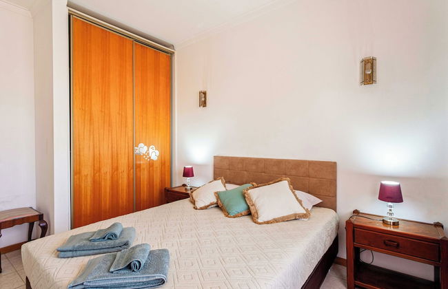 Lisbon Beach Flat - 4 Guests - Free Parking - Foto 1