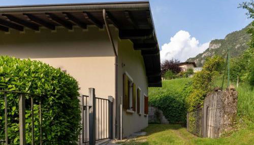 Cozy Holiday Home in Idro Lombardy with Private Garden - Foto 4
