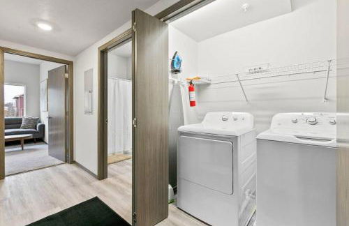 HUGE-Fun-Trendy Apt by Perry District & Downtown - Foto 21