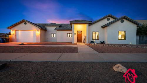 Fireside Oasis Retreat - An Irvie Home - Foto 2