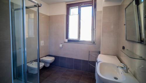 Cozy Apartments close to Assago Forum and M2 Metro - Foto 4, Shower