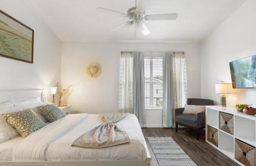 Convenient & Inviting - Fully-Equipped 2BD Condo - Foto 30