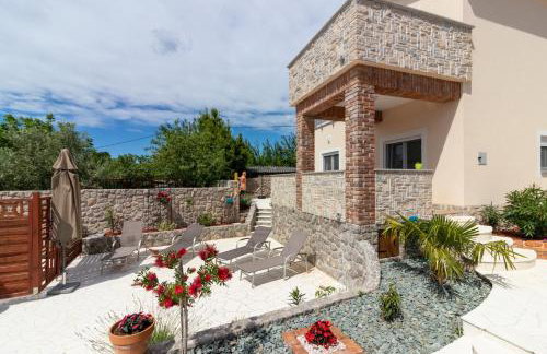 Holiday - Therapy - Foto 17