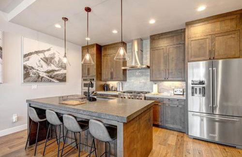 On Top of the Mountains - Full Townhome - Foto 13