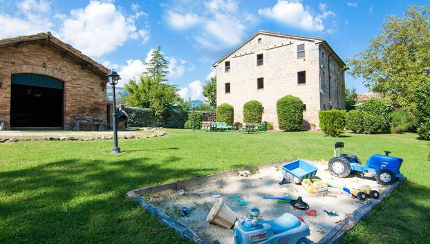 Spacious Holiday Home With Swimming Pool - Foto 2, Imagem principal