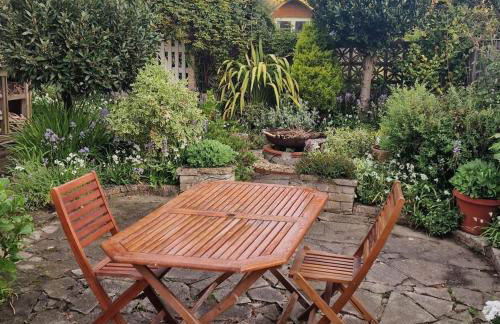 Fantastic Value Beautiful Cottage Close to the Sea Great Interior and Space - Photo 28