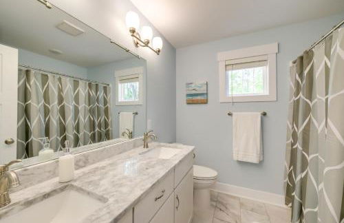 Holland Home with Fire Pit Walk to Lake Michigan! - Photo 18