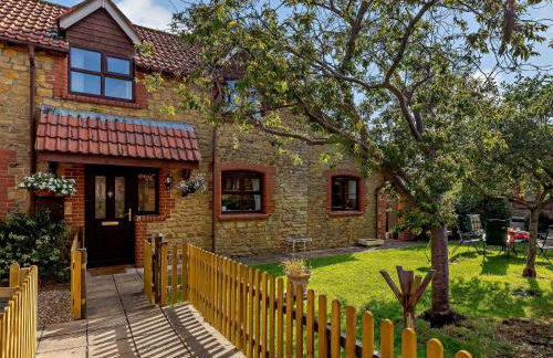 3 Bed in Crewkerne oc-83943 - Photo 1